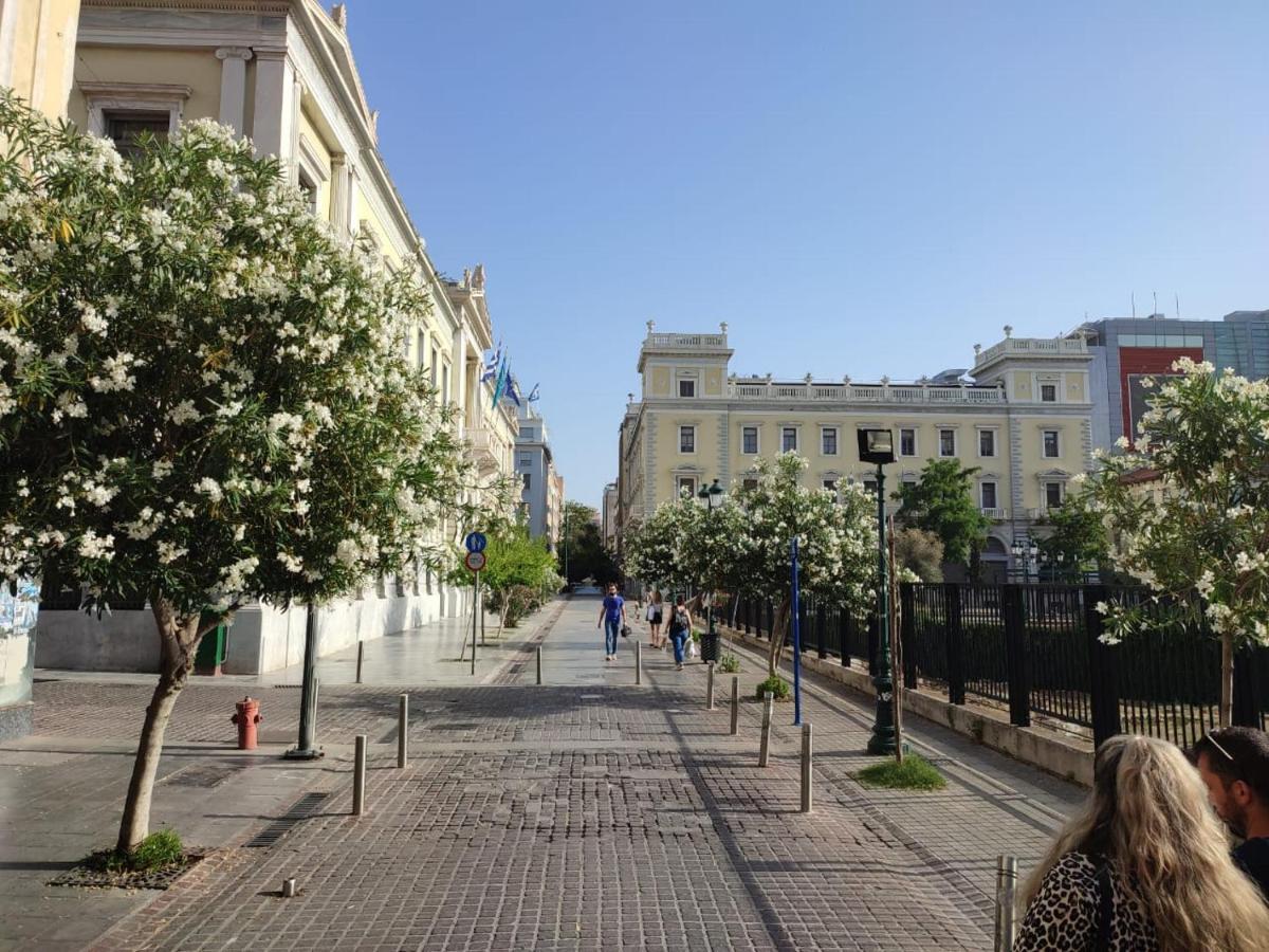 Amazing Apartments @ Aiolou Str. Atene Esterno foto