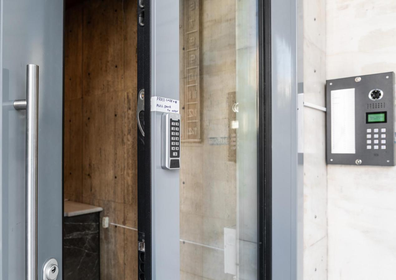 Amazing Apartments @ Aiolou Str. Atene Esterno foto